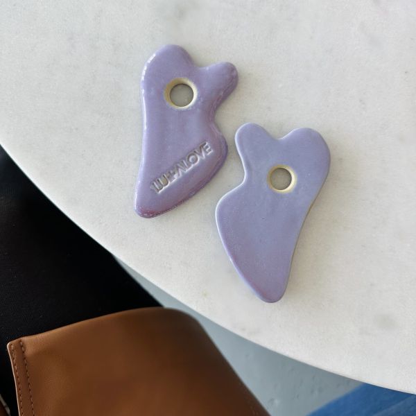 Ceramiczny masażer gua sha - lawenda Lullalove