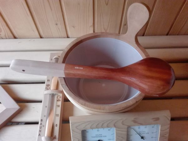 Zestaw akcesoriów do sauny cedr - Ceber, chochla, termohigrometr, klepsydra SAWO